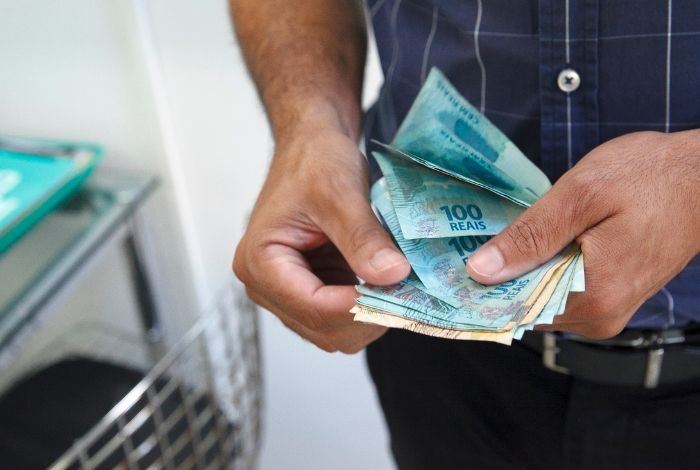 Seu dinheiro está seguro no banco? O que você precisa saber para proteger suas reservas